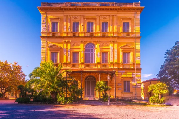 Widok Villa Mimbelli Muzeum Civico Giovanni Fattori Livorno Toskania — Zdjęcie stockowe