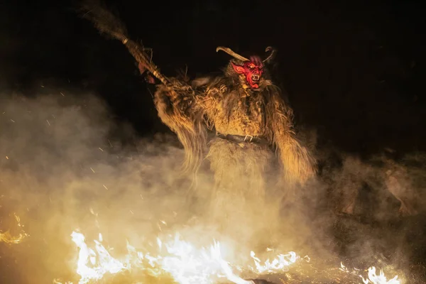 Maschere Krampus Una Mostra Notturna Tarvisio — Foto Stock