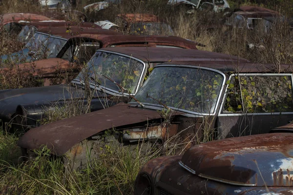 Carro Destruído Ferro Velho Bilskrot Lado Sueco Fronteira Noruega — Fotografia de Stock