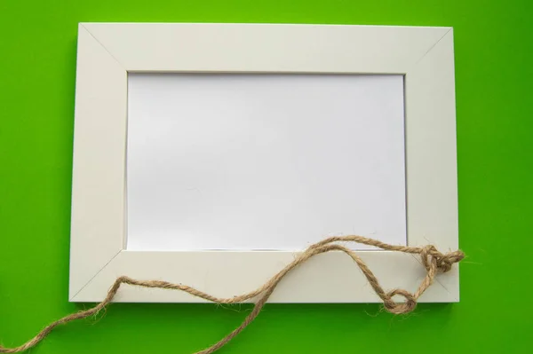 Branco Quadro Branco Com Espaço Para Texto Encontra Fundo Verde — Fotografia de Stock