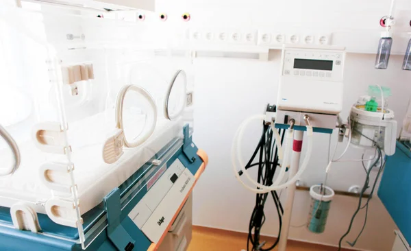 인큐베이터 Neonatal Intensive Care Unit — 스톡 사진