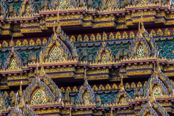 Glamouröses Dachmosaik Buddhistischem Tempel Bangkok — Stockfoto