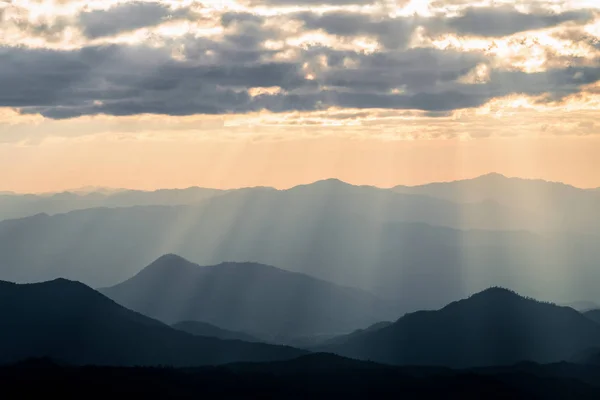 Hazy Mountain Range Huay Nam Dung Nemzeti Park Chiangmai Thaiföld — Stock Fotó