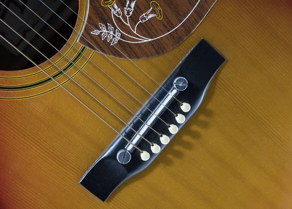 Instrumento Música Guitarra Ocidental Vermelho Com Cordas Perto — Fotografia de Stock