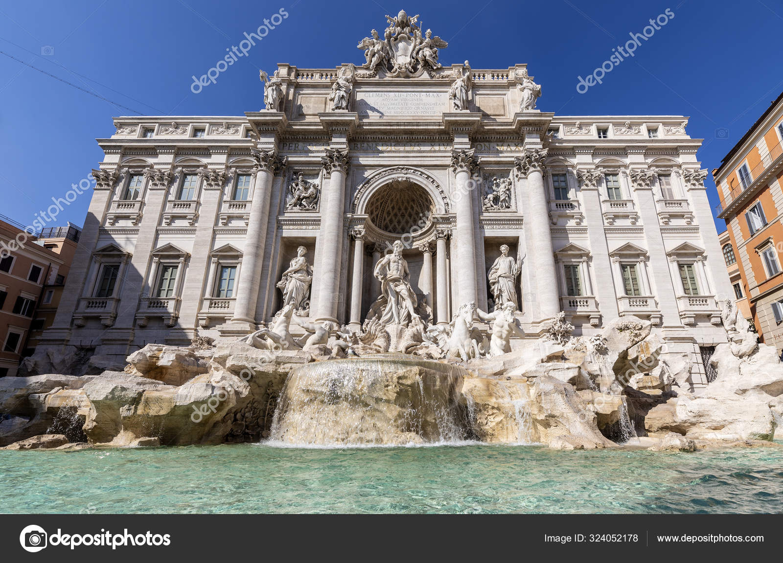 Trevi Fountain Largest One Most Famous Fountains Rome Most Famous — Stock Photo © YAYImages