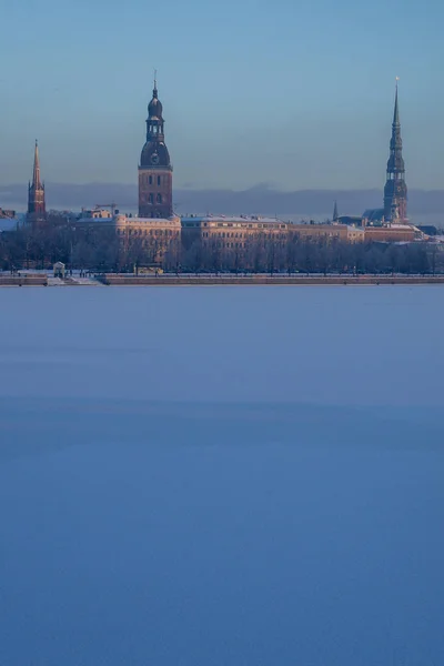 Зимой Вид Ригу Зимой Столицу Латвии View Peter Church Jacob — стоковое фото