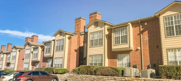 Panorama View Typical Apartment Complex Dallas Texas Usa Uncovered Parking — Stock Photo, Image