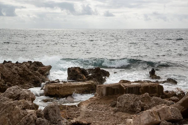 Fale Wybrzeżu Wyspa Mallorca Hiszpania — Zdjęcie stockowe