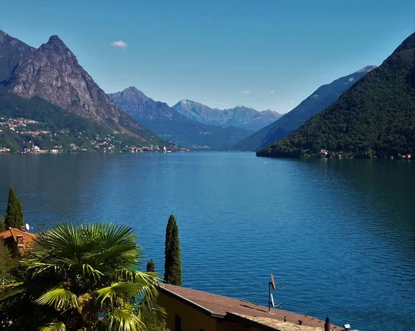 Lake Como Italy View — стоковое фото