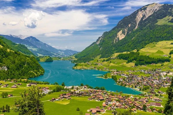 Wieś Pobliżu Jeziora Lungern Lungerersee Obwalden Szwajcaria — Zdjęcie stockowe