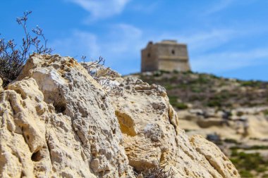 Yaz mevsiminde Gozo adası kıyıları