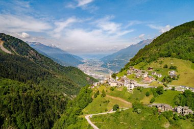 Campo Tartano - Val Tartano - Valtellina (It) - Hava manzaralı