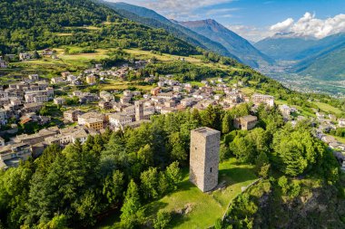 Teglio - Valtellina (It) - Panoramik hava görüntüsü