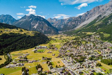 Bormio - Valtellina (It) - Panoramik hava görüntüsü