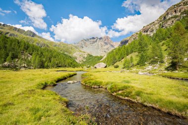 Valmalenco (It) - Bosio sığınağının çevresindeki manzara
