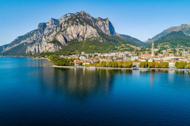 Lecco (It) - Şehrin panoramik hava görüntüsü