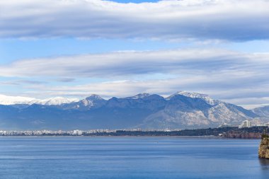 Antalya 'da deniz ve dağ manzarası, Türkiye' de deniz manzarası