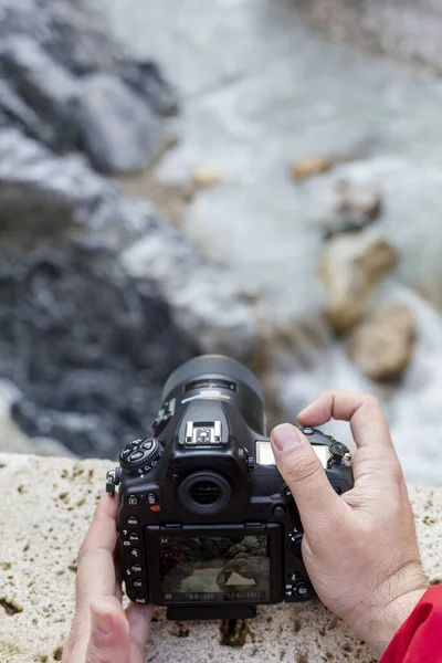 Знімаючи Річкове Фото Камерою Dslr Природі — стокове фото