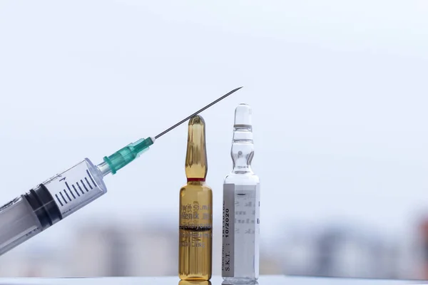 用于疫苗的药物安培剂 — 图库照片