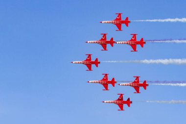 Türk ordu uçakları hava gösterisi 04 / 21 / 2017 14: 13: 06: Türkiye / Antalya