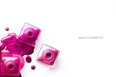Tırnak sanat kavramı. Metalik pembe tonlarını cilası