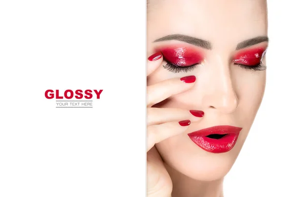 Beauty Makeup and Nail Art Concept. Glossy eye Make-up — Stock Photo, Image