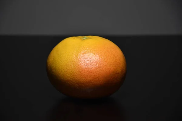 Citrus Sobre Fundo Preto — Fotografia de Stock