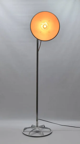 Handgemaakte Metalen Buis Lamp — Stockfoto