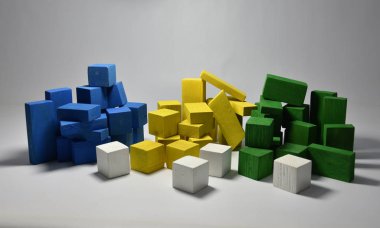 Çocuk oyuncakları, şekiller, renkler, eğitim