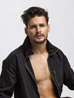 yakışıklı model portresi