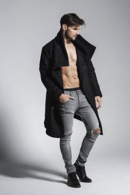 siyah montlu erkek modeli