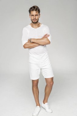 yakışıklı erkek modeli
