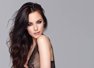 seksi siyah sütyen modeli