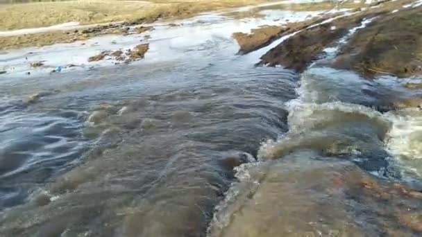 Lkbaharda Eriyen Nehirleri — Stok video