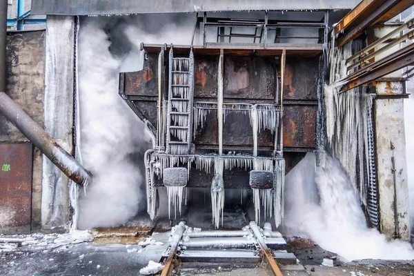 Bevroren Heat Quench Wagen Met Warme Cola Onder Toren Van — Stockfoto