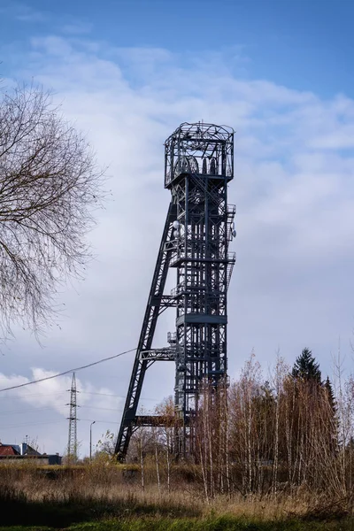 放棄されたポックロック鉱山の古い塔 — ストック写真
