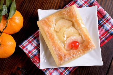 Elmalı pasta ve elmalı pasta.