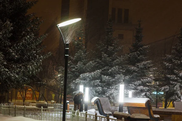 Zasněžená Zimní Noc Ulicích Tyenu — Stock fotografie