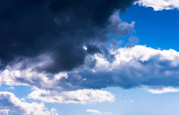 Blue Sky Clouds White Black — Stock Photo, Image