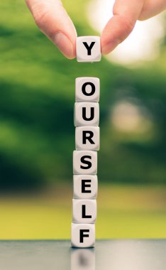 El bir zar seçer ve 