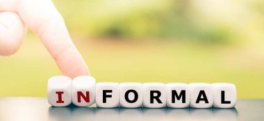 El zarları döndürür ve 