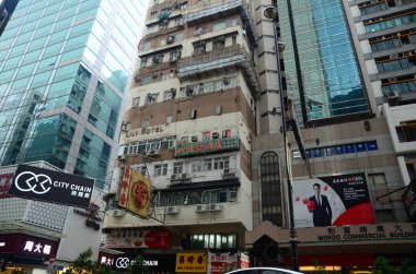 Hareketli şehirde meşgul sokak sahne faaliyete