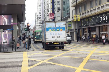 Hareketli şehirde meşgul sokak sahne faaliyete