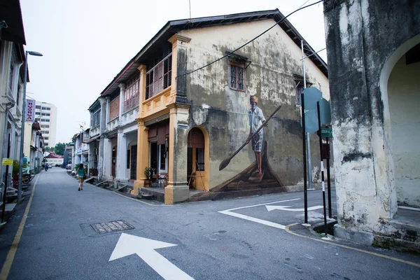 Узкие улочки Пенанга, Малайзия — стоковое фото