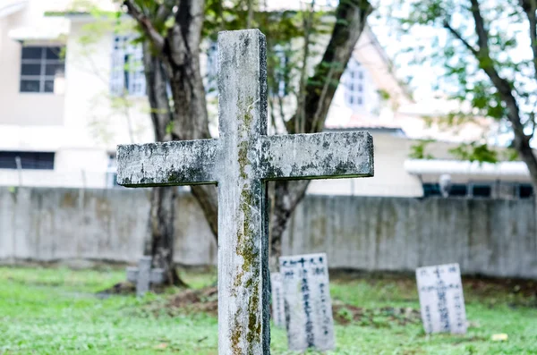 Old grey tombstones. Cemetery in Malaysia — Stock Photo, Image