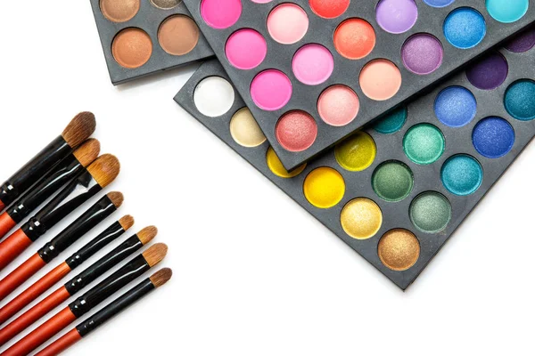 Makeup brushes and eyeshadow palette — Stock Photo, Image