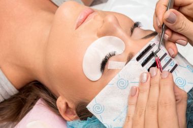 Kirpik uzatma prosedürü