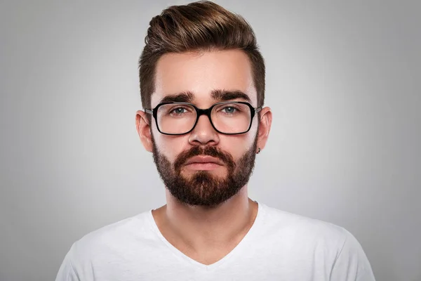 Hombre con gafas graduadas —  Fotos de Stock