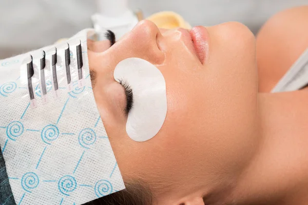 Procedure of eyelashes extension — Stock Photo, Image