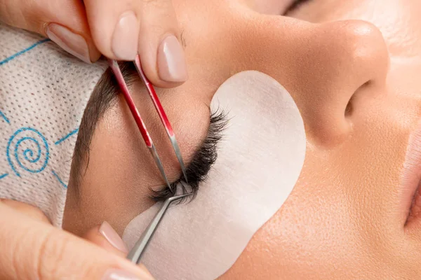 Procedure of eyelashes extension — Stock Photo, Image